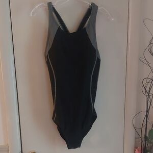 Attraco Sports Black Gray UPF 50+ Sporty One Piece Bathing Suit Sz L